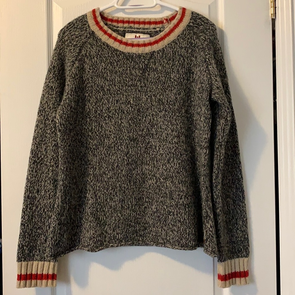 Roots Canada Cabin Crew Neck Long Sleeve Sweater Wool Salt & Pepper. EUC
